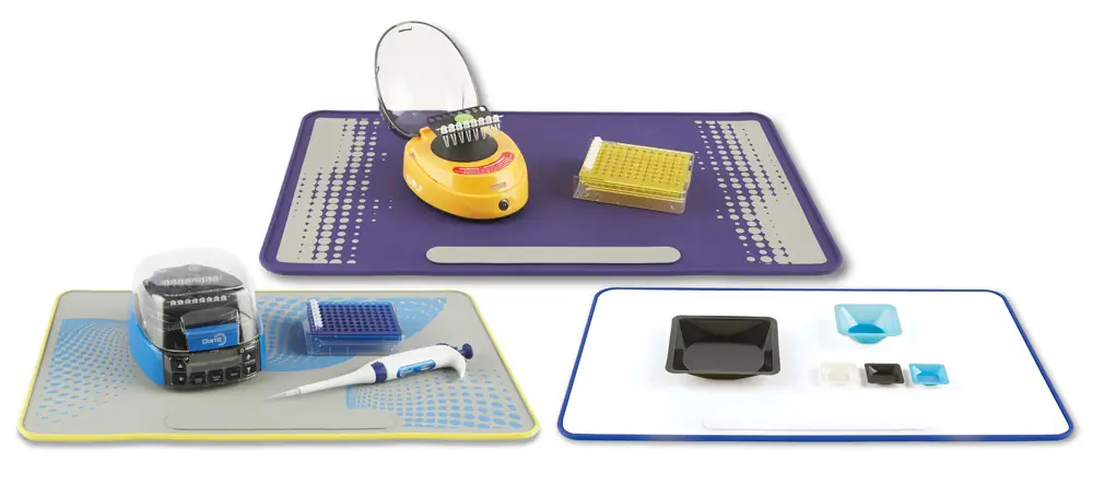 Genesee Scientific 93-239 Silicone Lab Mat, Blue/White, 1 Mat/Unit Primary Image